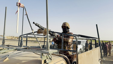 Súlyos harcok dúlnak az atomhatalom területén: ropognak a fegyverek, rengeteg lázadót megöltek