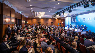 Nem szeretjük a biztosítókat? - Egy mellbevágó szavazáseredmény és 10 meglepő jóslat a biztosítások jövőjéről