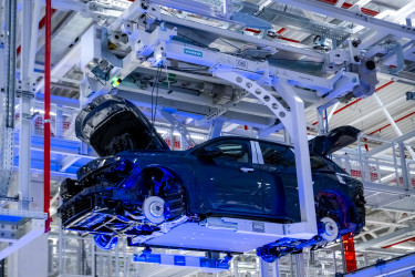 BMW Group Plant Debrecen_Assembly (13)