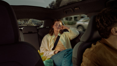 Félmillió forintos jogosítvány és 16 éves autók: Vége a saját autók korának? (x)