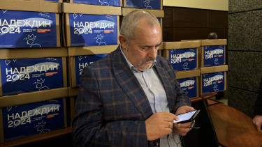 Teljessé vált az egyszemélyi uralom: Putyin utolsó hazai ellenfele is elhagyta Oroszországot