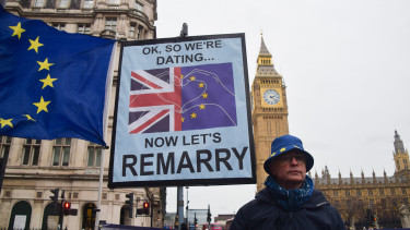 „Itt az ideje, hogy bekopogtassunk az EU ajtaján” – Visszatérhet az Unióba a nagy kilépő?