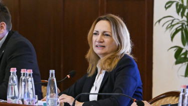 Bejelentette Magyar Péter: megvan a Tisza Párt parlamenti frakcióvezetője