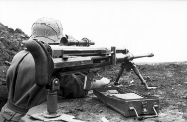Bundesarchiv_Bild_101I-189-1250-10,_Russland-Süd,_Soldat_mit_Panzerbüchse