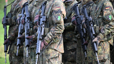 Visszaállítja a sorozást Németország, de van egy csavar a dologban – Most akkor lesz kötelező szolgálat, vagy sem?