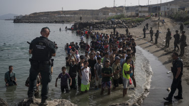 A hírszerzés sem sejtette, hogy egy nap alatt 72 ezer idegen fogja elárasztani a spanyol várost