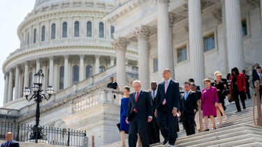 Hosszú évek óta nem fenyegette olyan lázadás az amerikai elitet, mint most – Fülüket-farkukat behúzva menekülhetnek?