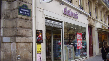 claires