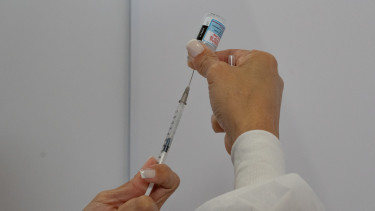 Kiderült, milyen Covid-vakcinát kapnak idén a magyarok