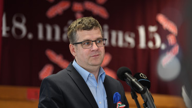 Seszták Miklós őrizetbe került