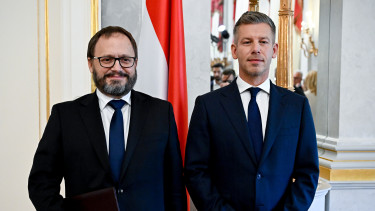 Váratlan ajándék a Tisza-kormánytól: sok nyugdíjas még nagyobb emelést kap januárban