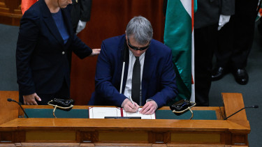 Hétfőn jön az iskolakezdési támogatás – Mutatjuk a részleteket