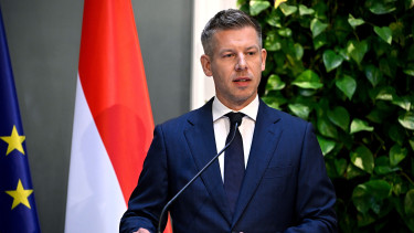 Bejelentette Magyar Péter: módosítja a Tisza Párt a közmédiáról szóló törvényt