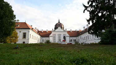 Sajtótájékoztatót tartanak a V4 miniszterelnökök kedden, a csúcs után