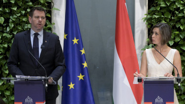 Itt a lista: Vitézy közzétette a beruházásokat, amelyeknek visszavonta a kiemelt státuszát