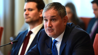 Élesedhet a konfliktus a kiskereskedelmi láncok és a kormány között