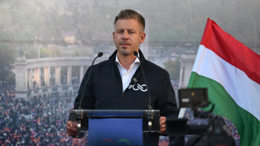 Magyar Péter kerek perec kimondta, miért nem fogják teljesen felépíteni a 14. havi nyugdíjat