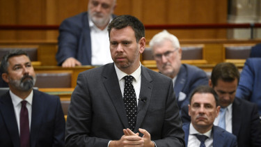 Vitézy Dávid öt súlyos tévhitet oszlatott el a hazánknak járó uniós milliárdokról