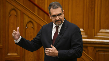 Bóna Szabolcs azonnali beavatkozást sürget a tejiparban és a sertésiparban