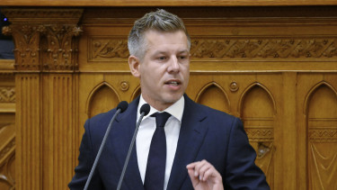 Mérleget vont Magyar Péter a Tisza-kormány első száz napjáról