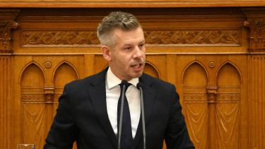Magyar Péter szerint táskákban hordták a milliárdos kenőpénzeket Magyarországon