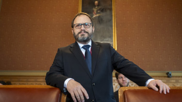 Nagy bejelentés Kármán Andrástól: a József nádor térre költözik a Pénzügyminisztérium