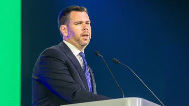 Vitézy Dávid is utazik a miniszterelnökkel, elmérgesedett helyzetet kell feloldani