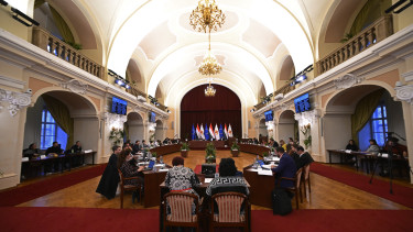 Üres a budapesti kassza, áll a bál az egyik legnagyobb fővárosi cég körül