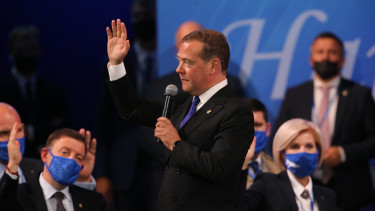 Medvegyev megnevezte azt a két nyugati országot, amelyre ledobná az atombombát