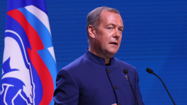 Medvegyev a mesterséges intelligenciával legenerálta saját magát, majd megmutatta, ki Oroszország három legfőbb ellensége