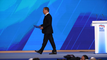 Kongatja a vészharangot a volt orosz elnök: a második világháború megismétlődésével riogat, nukleáris választ emleget