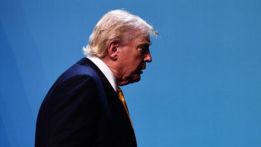 Sajátjaival állt le üvöltözni Donald Trump: gyűlnek a fellegek, de az elnök nem hajlandó foglalkozni a valósággal
