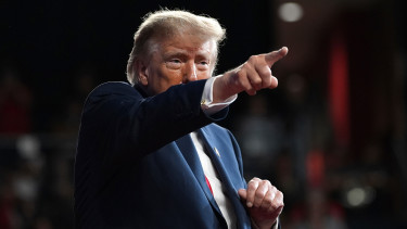 Fenekestül felfordulhat egész Amerika: tényleg hihetünk a szemeinknek, vagy megint csak ámítás az egész?