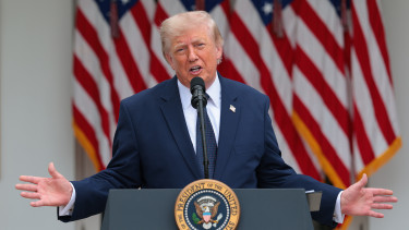 Szövetségi ügynökök jelentek meg amerikai újságírók házainál, miután kritizálták Donald Trump döntését