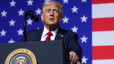 Történelmi siker Donald Trumptól: lehet, hogy tényleg sikerült lezárni egy nagyon régóta húzódó háborút