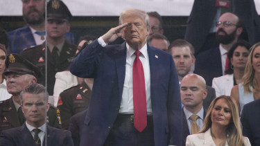 Elkészültek a tervek: mindenki Donald Trump parancsára vár - Akár háború is jöhet Oroszországgal