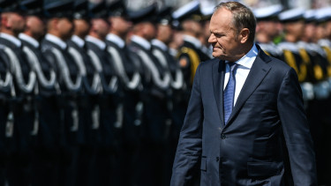 Tusk: nagyon rossz ötlet lenne Budapesten tartani a Putyin-Zelenszkij csúcsot