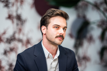 dr. Szabó Ákos, Niveus