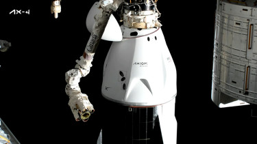Dragon az ISS-en