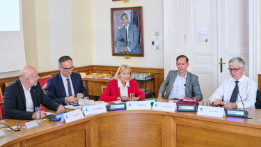 Magyar euró: nem az a kérdés, hogy igen vagy nem, hanem hogy mikor és hogyan