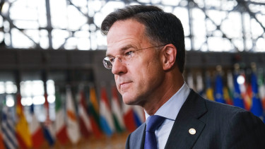 Újabb diplomáciai trükkre készülhet a NATO-vezér