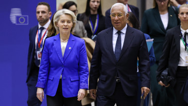 Betetőzik von der Leyen machinációja, néhány nap maradt a nagy paktumig