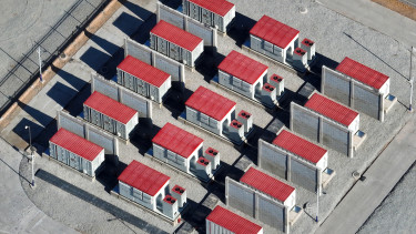 Megkezdődött Európa egyik legnagyobb akkumulátoros energiatároló létesítményének építése