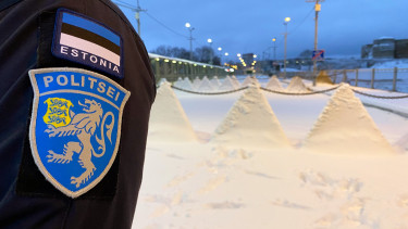 Súlyos incidens: orosz fegyveresek törtek be egy NATO tagállam területére