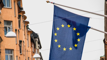 Új európai szabályok jönnek: ezek a változások várhatók a lakhatásban