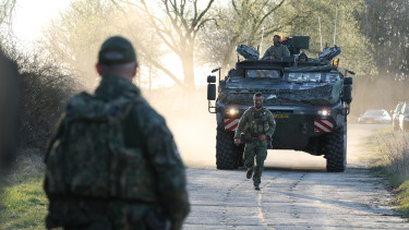 WSJ: komolyan készül Európa arra, hogy Oroszország támadást indíthat 12 hónapon belül a NATO ellen
