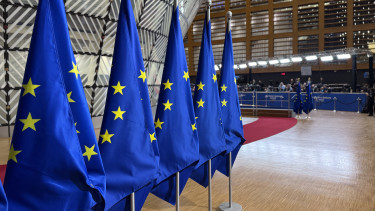 170 ezernél is többen adómentes pozíciókért, amikre évek óta hiába vártak