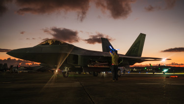 Kimondta Amerika nyugalmazott tábornoka: történelmi lehetőség kapujában állnak, összeomolhat az iszlamista rezsim