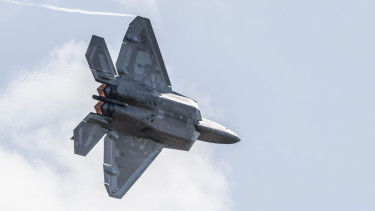 Felszálltak a Raptor vadászgépek: valami megindult a Közel-Keleten