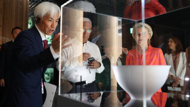 100 milliárd eurós perselyből részesülhet az EU legtávolabbi szövetségese